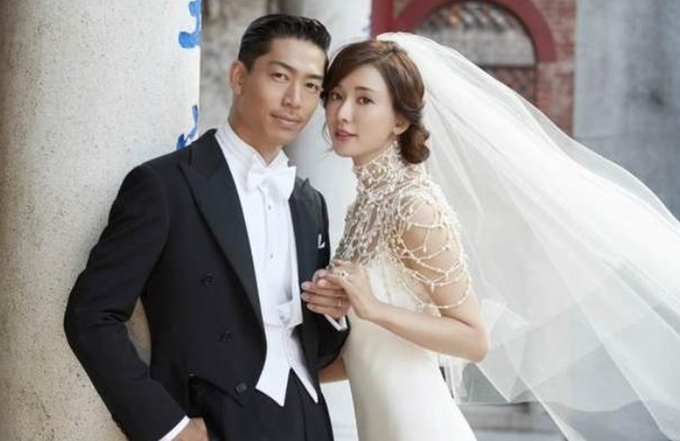 대만 톱모델 출신인 린즈링과 아키라의 웨딩 사진. 사진=웨이보