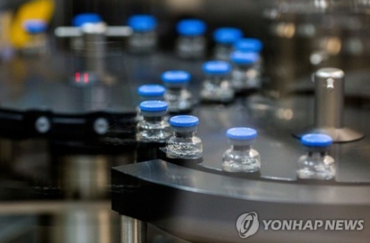 렘데시비르 제약사인 미 질리어드사의 생산라인이 바쁘게 돌아가고 있다 . ⓒ연합뉴스