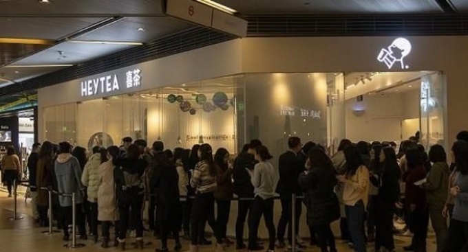 시차의 전문점은, 주로 도심지 상가중심지 등에 위치해 2-30대 젊은층의 세련된 성향추구심리을 꿰뚫어. 현대 중국인들의 서구화 추구의 욕망을 만족시키며 급성장하고 있다. 배이징완바오 캡쳐