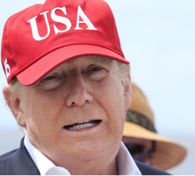 USA 모자를 쓴 트럼프. 바이두 바이커 캡쳐. 