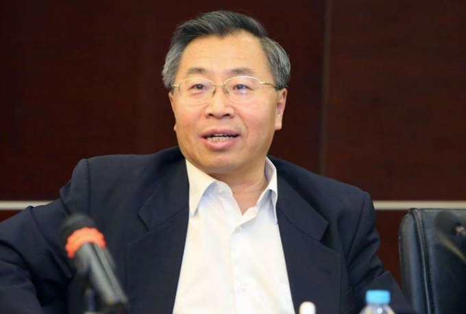 시노팜 리우징전 ( 刘敬桢) 회장 겸 당 서기. 바이두 웨이보캡쳐.