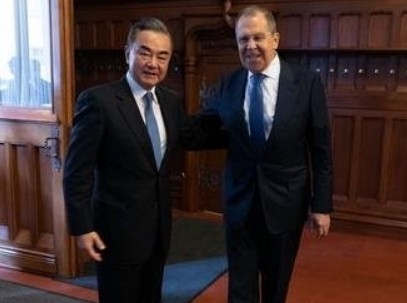 중국과 러시아의 외교수장들이 러시아에서 회동했다고 중국외교부가 전한 사진. 중국외교부 캡쳐.
