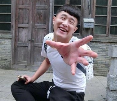 3위 : 장 얼 싸오 ( 张二嫂 )