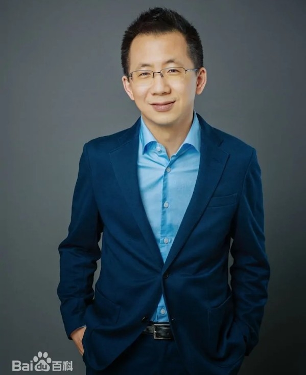 <strong>4위 : 장이밍 ( 张一鸣) </strong>