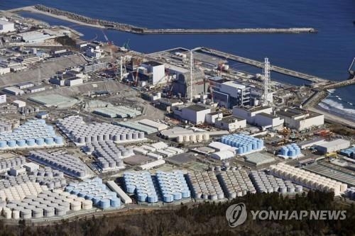 <strong>일본 후쿠시마 제1원전에 쌓여있는 오염수 탱크. 사진=연합뉴스/한중21 제휴사</strong>