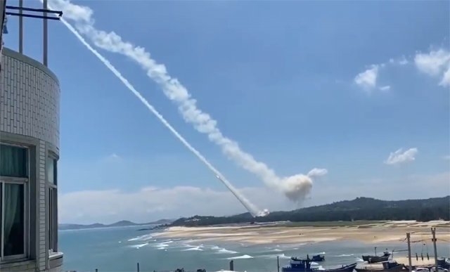 중국 인민해방군의 대만 포위 군사훈련 모습.