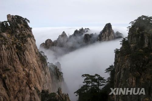 중국 안후이성 대표 관광지인 황산의 절경. 사진=연합뉴스/한중21 제휴서
