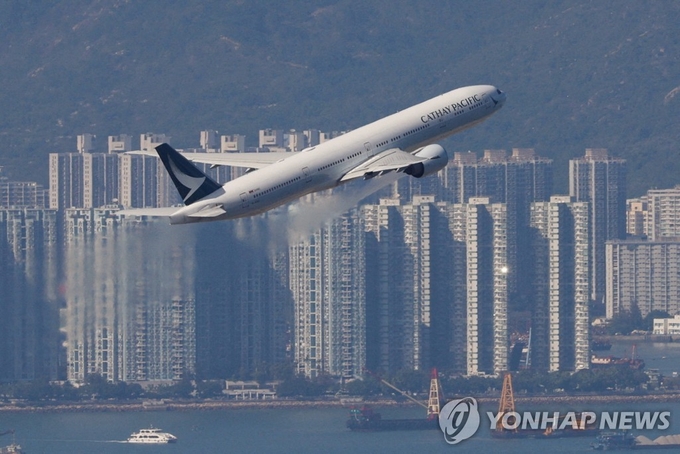 홍콩에 본사를 둔 캐세이퍼시픽항공 여객기. 사진=연합뉴스/한중21 제휴사