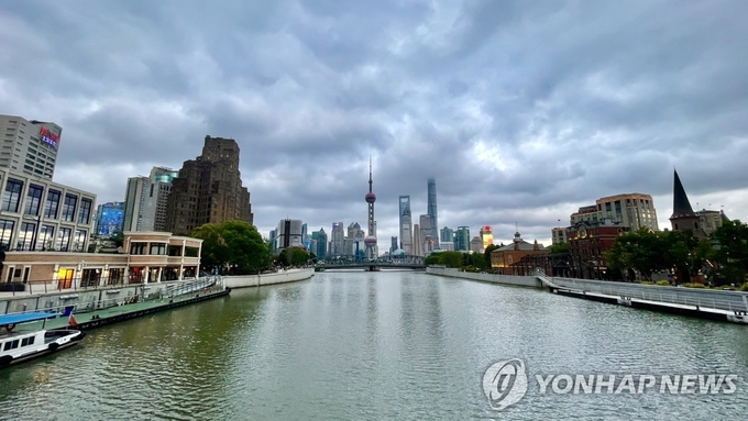 중국 경제 중심지 상하이. 사진=연합뉴스/한중21 제휴사