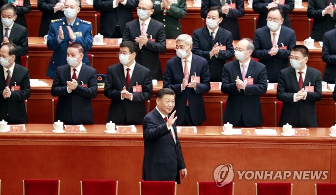 시진핑 국가 주석이 10월 16일 중국 공산당 제20차 전국대표대회 개막식에 입장하고 있다. 사진=연합뉴스/한중21 제휴사