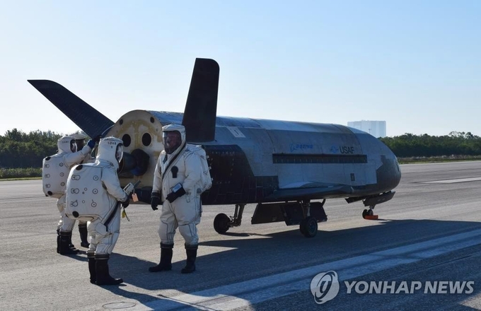 미국 공군의 비밀 우주선 X-37B. 사진=연합뉴스/한중21 제휴사