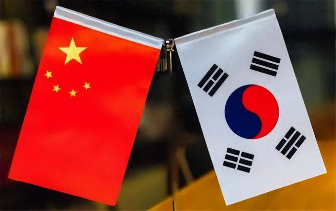 중국, 대한민국 국기.
